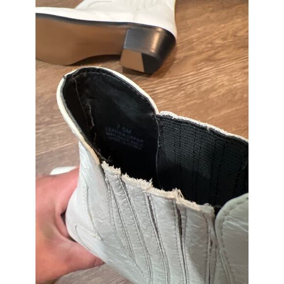 Rebecca Minkoff Women's Kaidienne Pointed Toe Leather Low-Heel Booties 7.5 - Picture 12 of 12